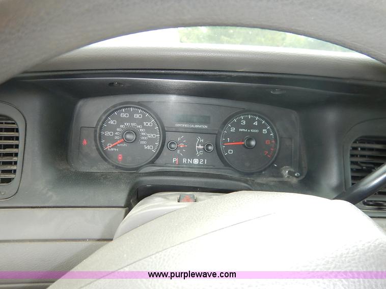 image for item K1526 2007 Ford Crown Victoria Police Interceptor