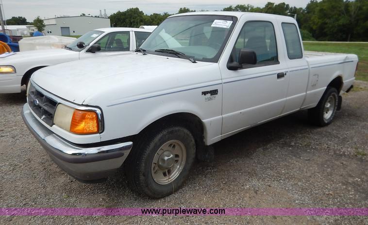 image for item K1527 1997 Ford Ranger XLT SuperCab pickup truck