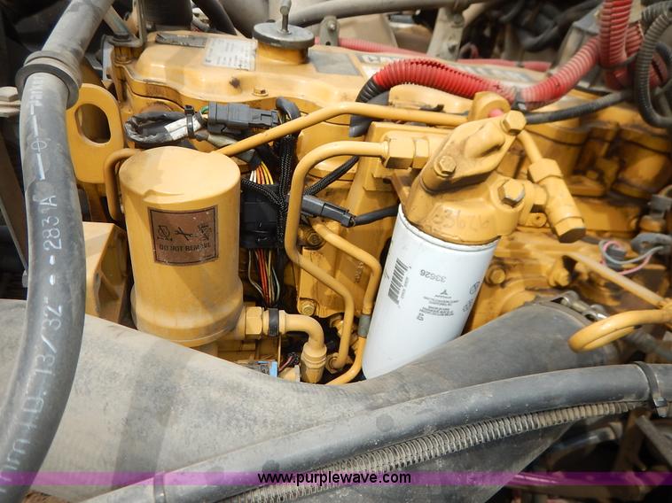 image for item K1528 2002 Freightliner FL70 bucket truck