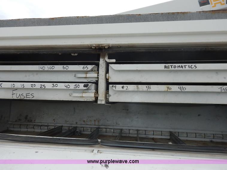 image for item K1528 2002 Freightliner FL70 bucket truck