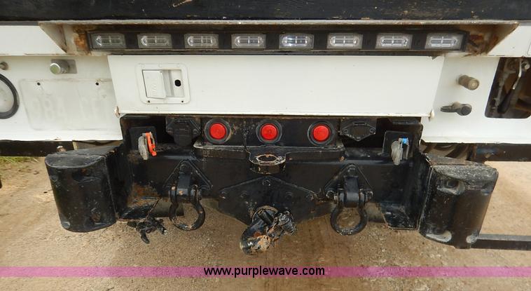 image for item K1528 2002 Freightliner FL70 bucket truck