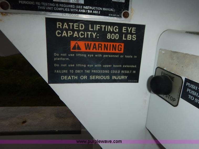 image for item K1528 2002 Freightliner FL70 bucket truck