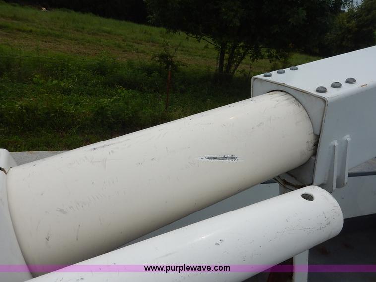 image for item K1528 2002 Freightliner FL70 bucket truck