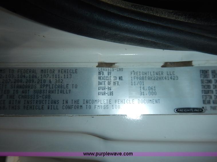 image for item K1528 2002 Freightliner FL70 bucket truck