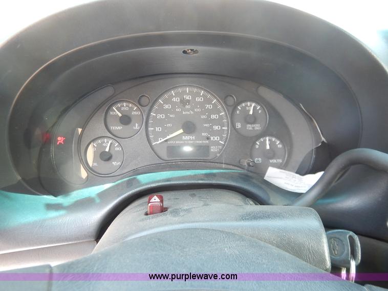 image for item K1550 1998 Chevrolet S10 LS Ext. Cab pickup truck