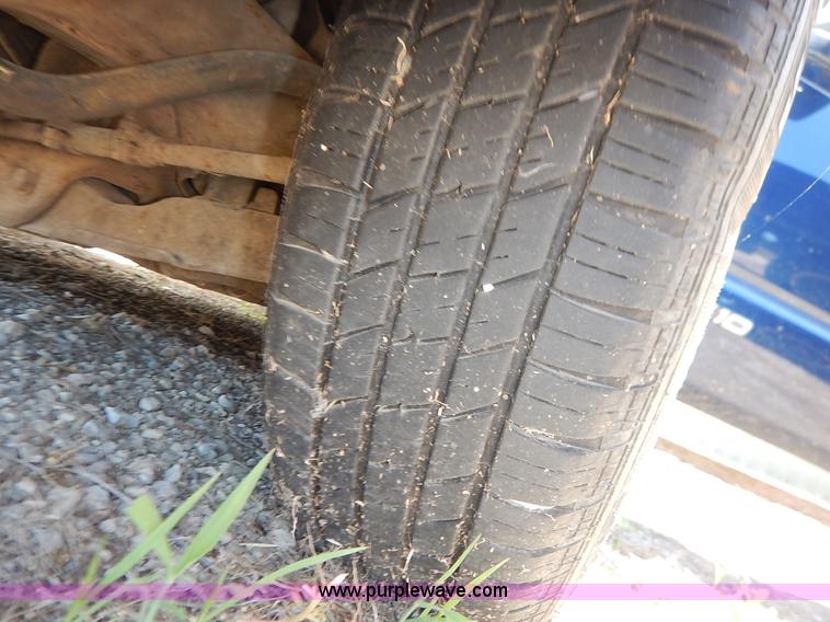 image for item K1550 1998 Chevrolet S10 LS Ext. Cab pickup truck