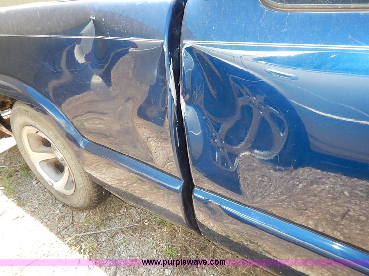 image for item K1550 1998 Chevrolet S10 LS Ext. Cab pickup truck