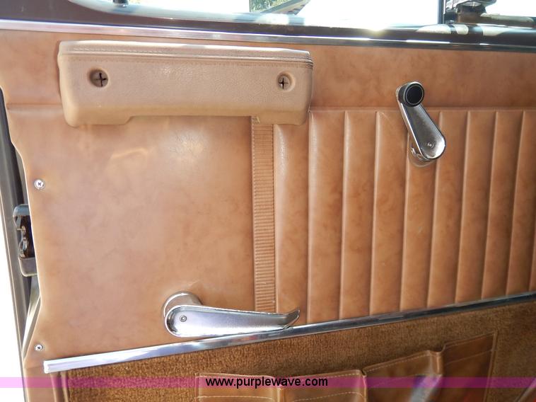 image for item K1584 1989 International S1600 fire rescue truck