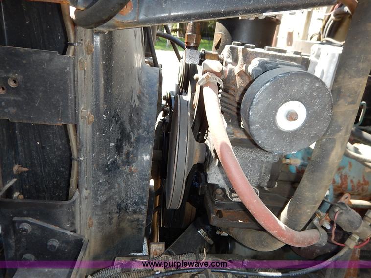 image for item K1584 1989 International S1600 fire rescue truck