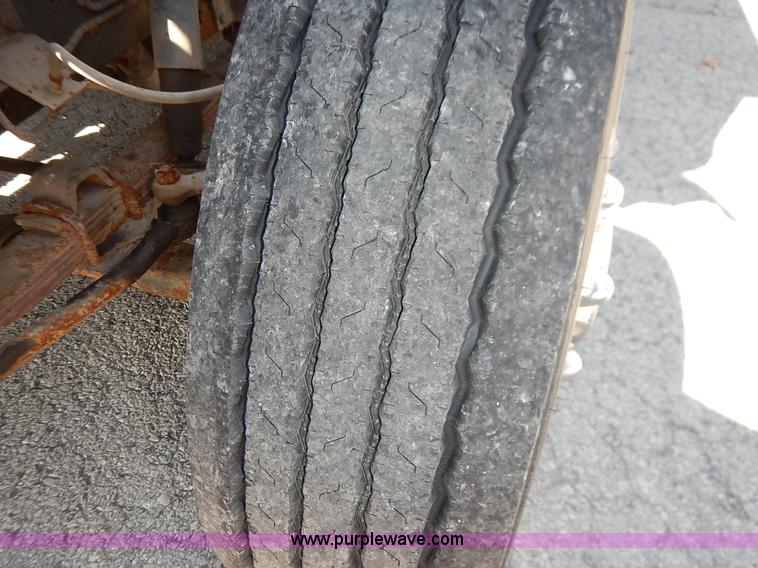 image for item K1584 1989 International S1600 fire rescue truck