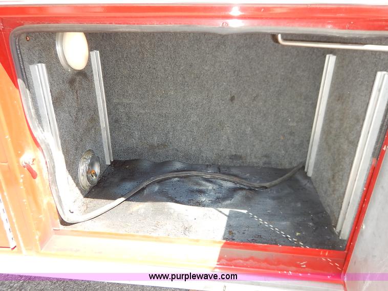 image for item K1584 1989 International S1600 fire rescue truck