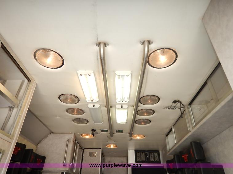 image for item K1584 1989 International S1600 fire rescue truck