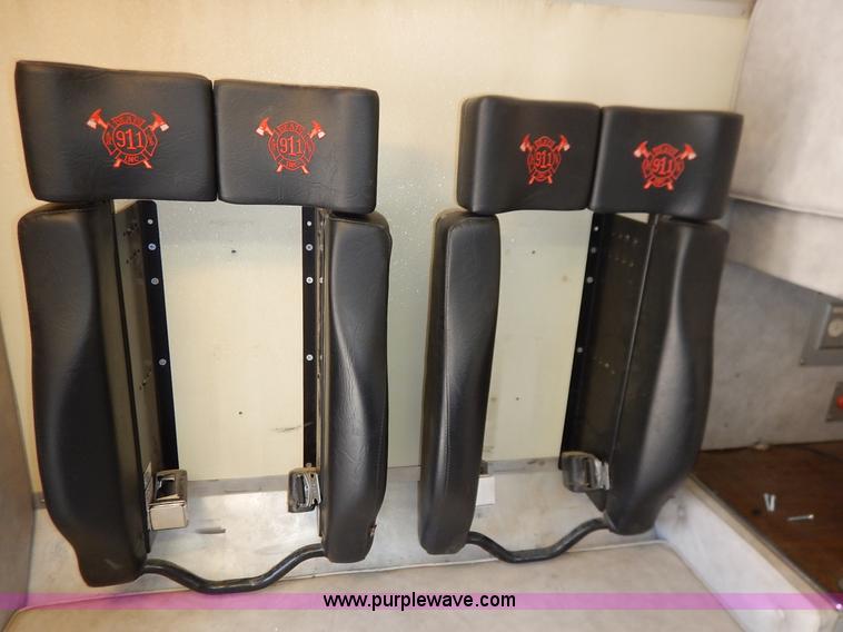 image for item K1584 1989 International S1600 fire rescue truck