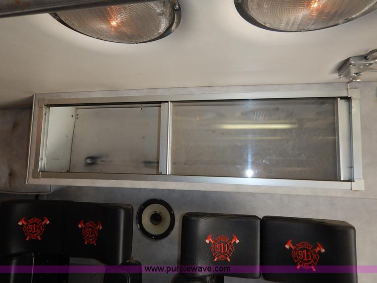 image for item K1584 1989 International S1600 fire rescue truck