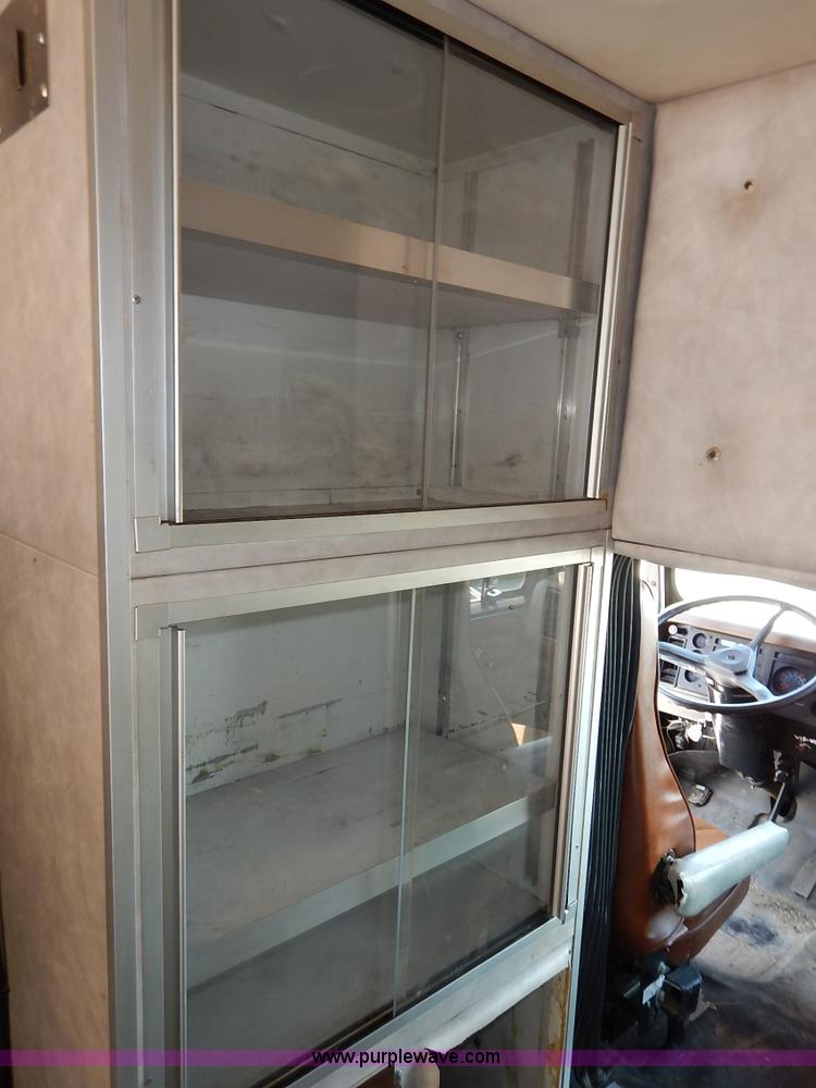 image for item K1584 1989 International S1600 fire rescue truck