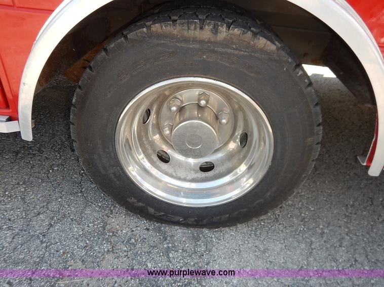 image for item K1584 1989 International S1600 fire rescue truck