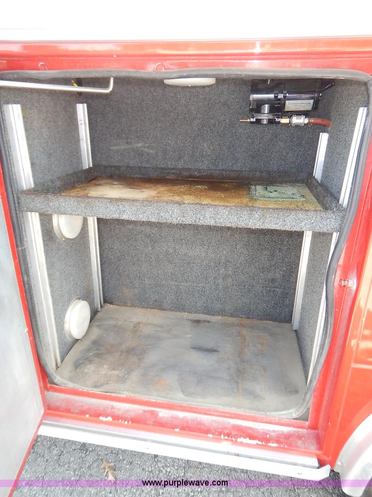 image for item K1584 1989 International S1600 fire rescue truck