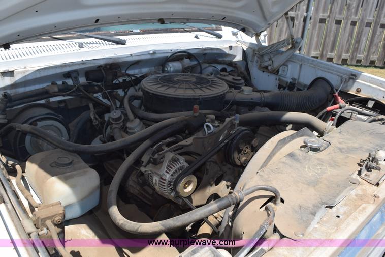 image for item K6175 1988 Dodge D250 pickup truck