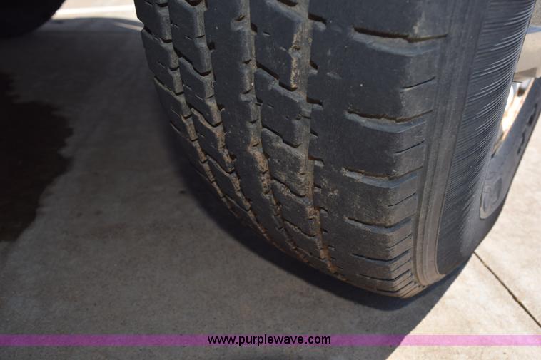 image for item K6175 1988 Dodge D250 pickup truck