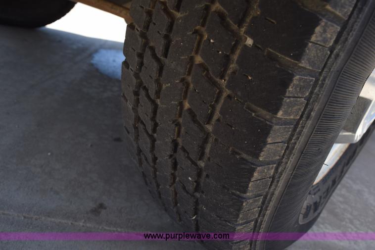 image for item K6175 1988 Dodge D250 pickup truck