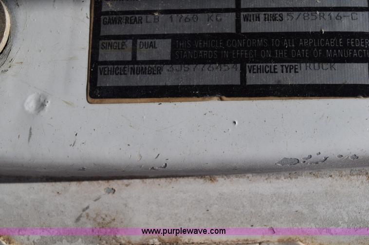 image for item K6175 1988 Dodge D250 pickup truck