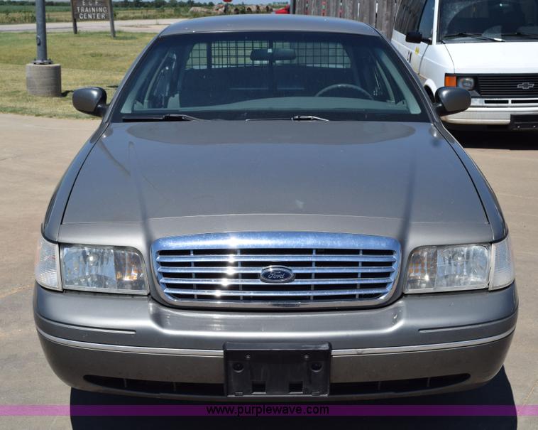 image for item K6176 2000 Ford Crown Victoria Police Interceptor