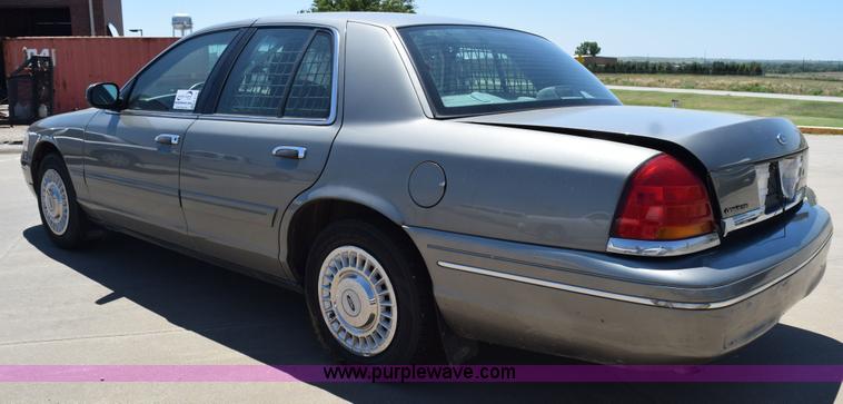 image for item K6176 2000 Ford Crown Victoria Police Interceptor