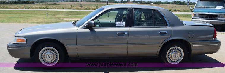 image for item K6176 2000 Ford Crown Victoria Police Interceptor