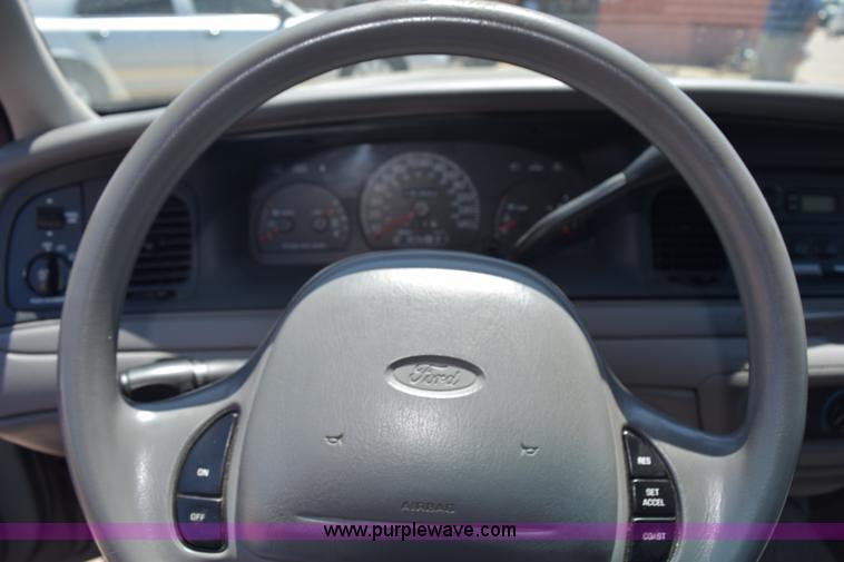 image for item K6176 2000 Ford Crown Victoria Police Interceptor