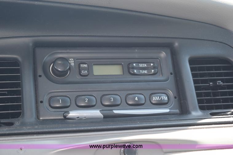 image for item K6176 2000 Ford Crown Victoria Police Interceptor