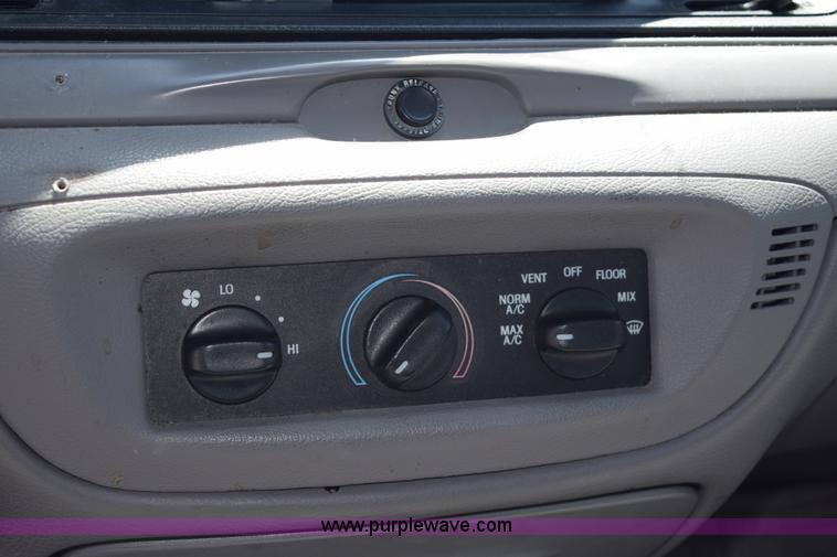 image for item K6176 2000 Ford Crown Victoria Police Interceptor