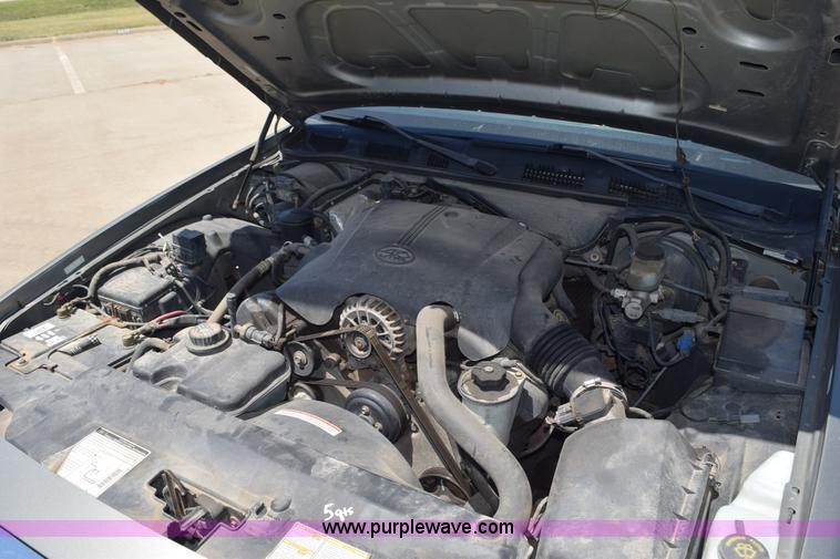 image for item K6176 2000 Ford Crown Victoria Police Interceptor