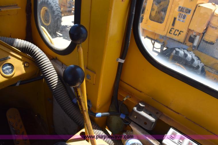 image for item K6177 Fiat-Allis 645 wheel loader