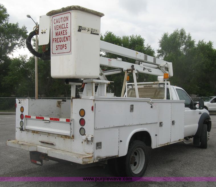 image for item K8711 2006 Ford F450 Super Duty XL bucket truck