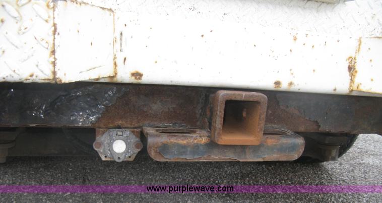 image for item K8711 2006 Ford F450 Super Duty XL bucket truck