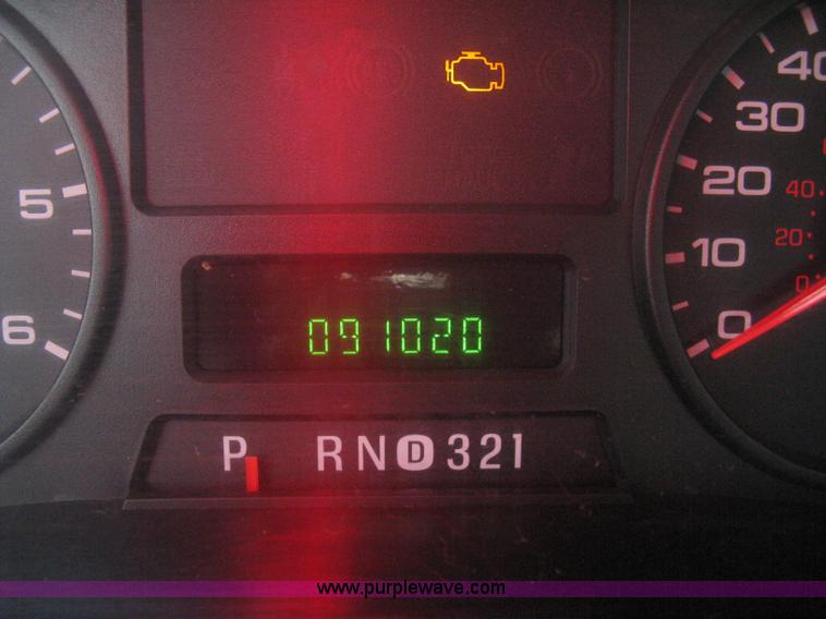 image for item K8711 2006 Ford F450 Super Duty XL bucket truck