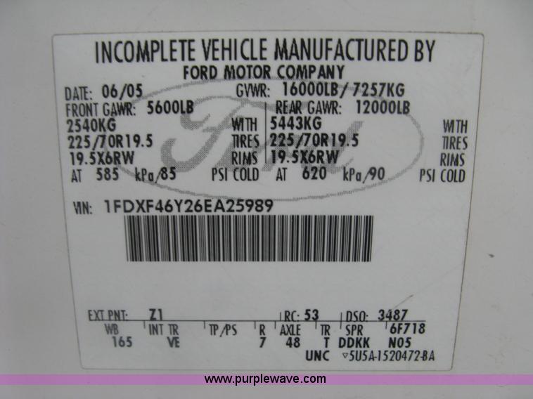 image for item K8711 2006 Ford F450 Super Duty XL bucket truck