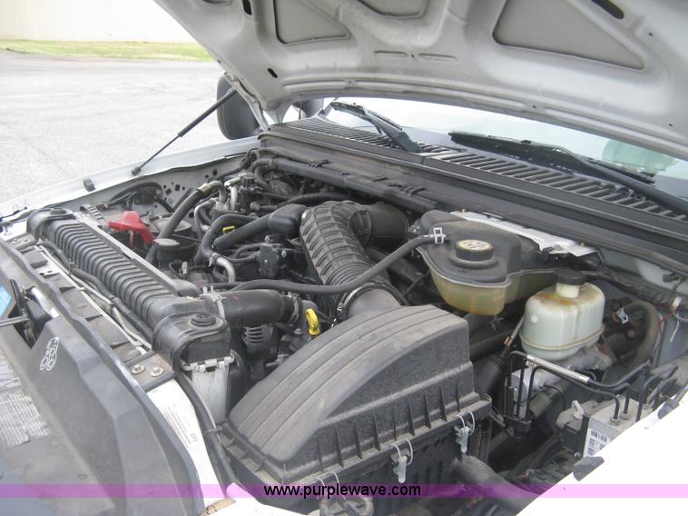 image for item K8711 2006 Ford F450 Super Duty XL bucket truck