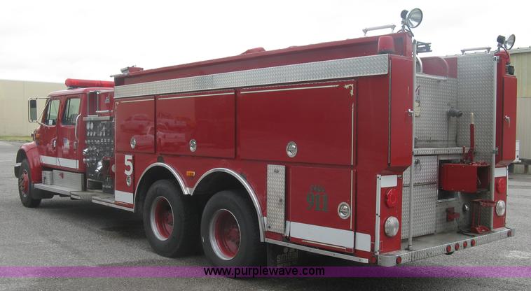 image for item K8714 1995 International 4900 pumper fire truck