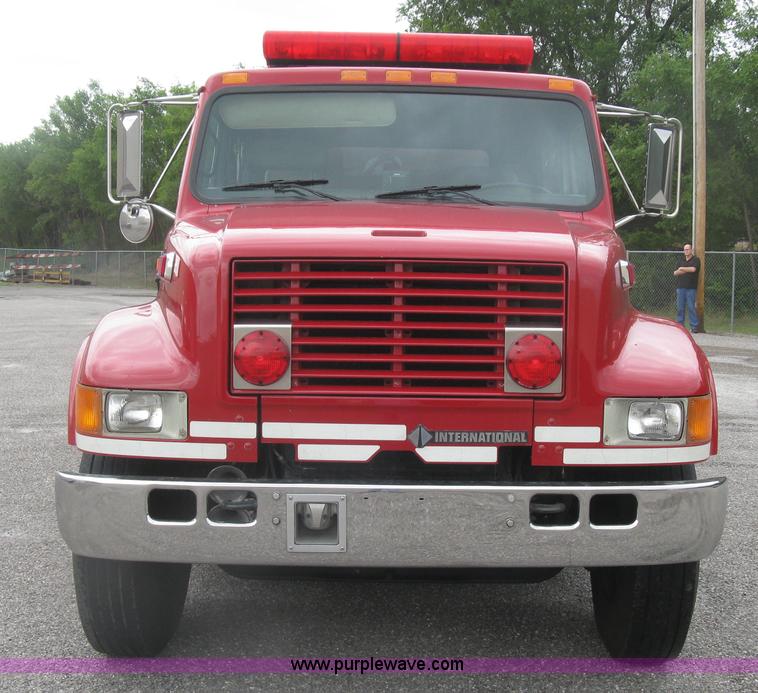 image for item K8714 1995 International 4900 pumper fire truck