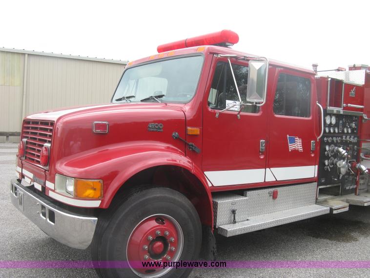 image for item K8714 1995 International 4900 pumper fire truck