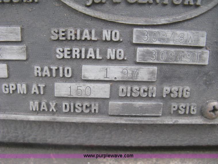 image for item K8714 1995 International 4900 pumper fire truck