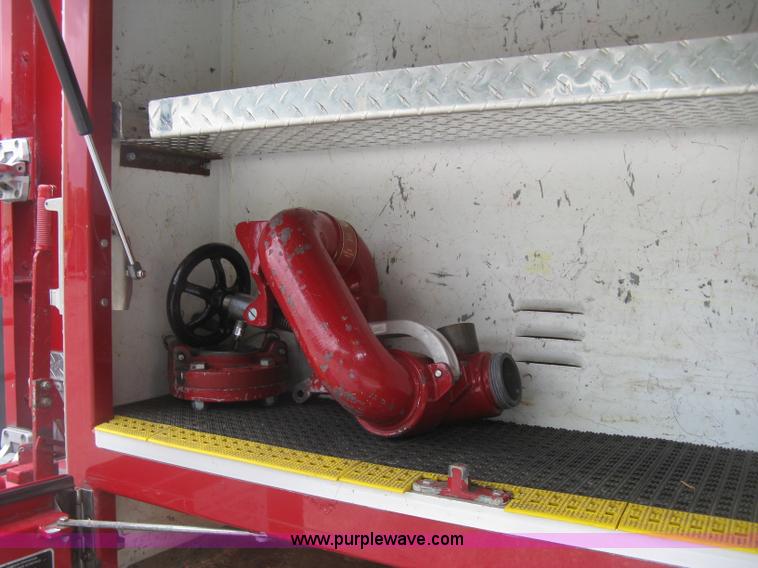 image for item K8714 1995 International 4900 pumper fire truck