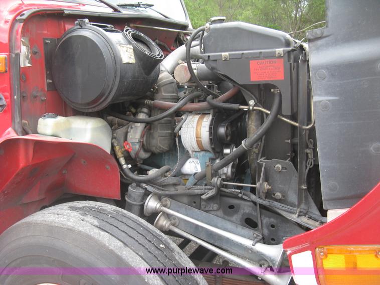 image for item K8714 1995 International 4900 pumper fire truck