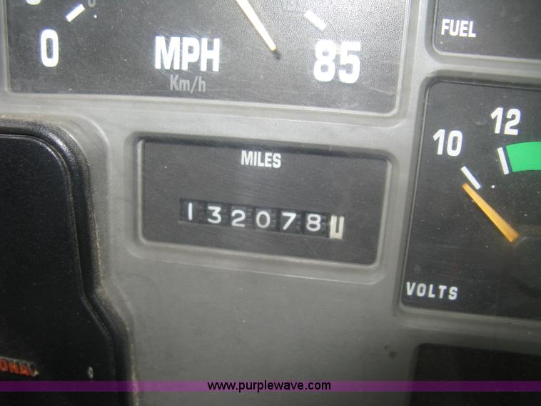 image for item K8714 1995 International 4900 pumper fire truck