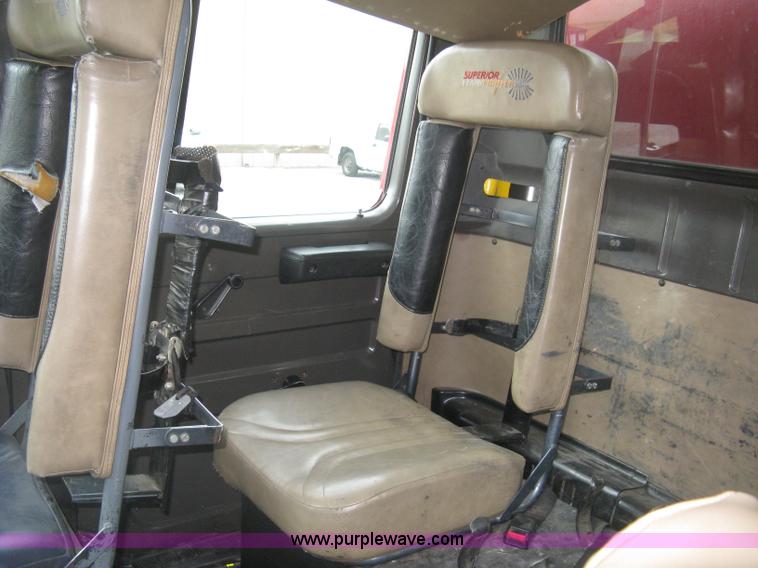 image for item K8714 1995 International 4900 pumper fire truck