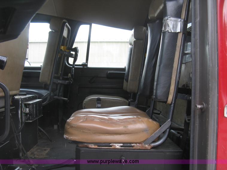 image for item K8714 1995 International 4900 pumper fire truck