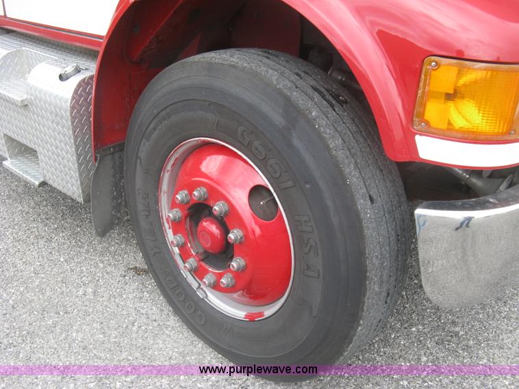 image for item K8714 1995 International 4900 pumper fire truck