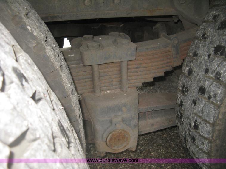 image for item K8714 1995 International 4900 pumper fire truck