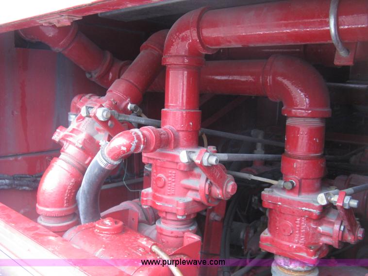 image for item K8714 1995 International 4900 pumper fire truck